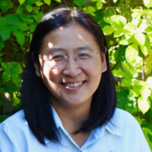 Headshot of Prof Bee Wee